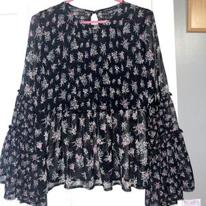 American Eagle flower shirt